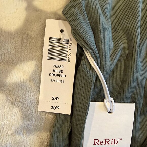 NWT Aritzia Long Sleeve - Picture 3 of 4